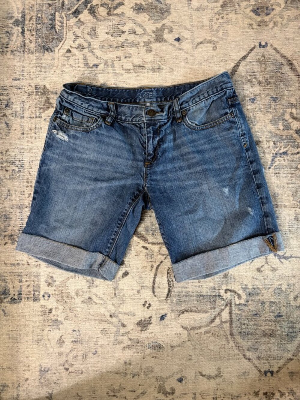Ann Taylor LOFT Mid Rise Bermuda Denim Shorts Size 4 (Estimated) Cuffed Blue